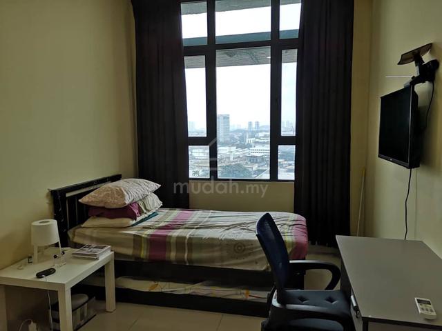Centrestage Designer Suite 1