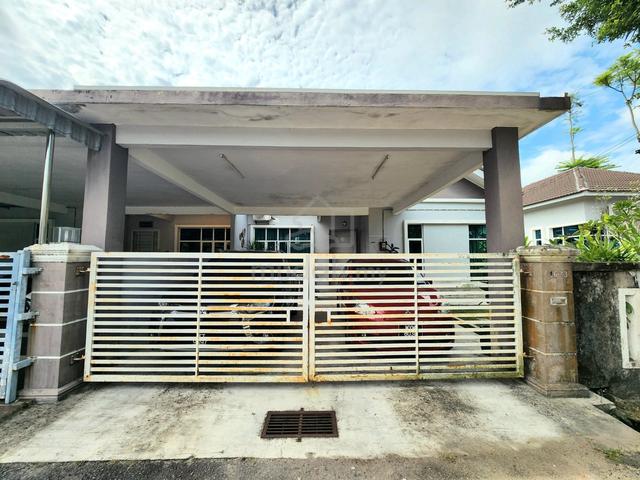 Excellent Move-in Condition with Lush Tropical Landscaping 1