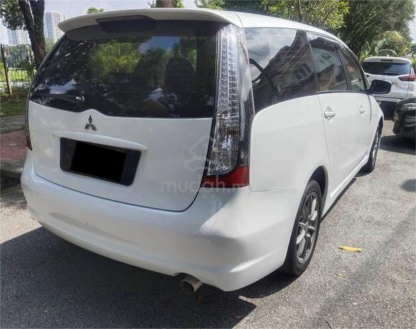 2008 Mitsubishi GRANDIS 2.4 FACELIFT (A) - 5