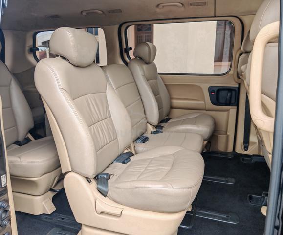 2017 Hyundai GRAND STAREX 2.5 FACELIFT (A) PREMIUM - 4