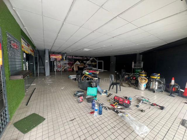 Shah Alam Bandar Pinggiran Subang Corner Shop For Rent 1