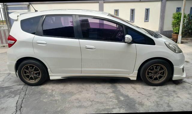 2012 Honda JAZZ 1.5 GE i-VTEC FACELIFT (A) - 4