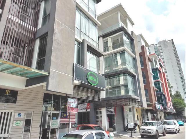 Nice Ground Floor ShopLot for Rent @ Equine Park Seri Kembangan 1