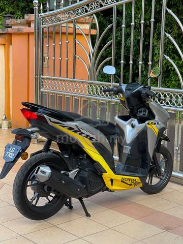 Carousel Image
