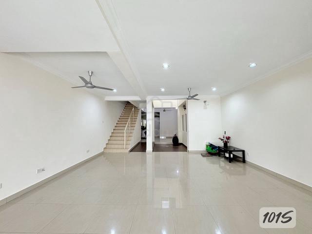Taman bayu tinggi klang double storey fully renovated value buy 1
