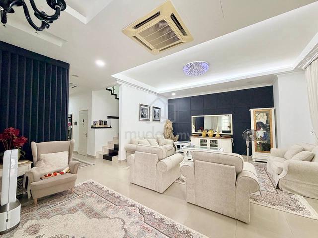 Renovated Bungalow Le Putra Avenue Bandar Putra Permai, Seri Kembangan 1