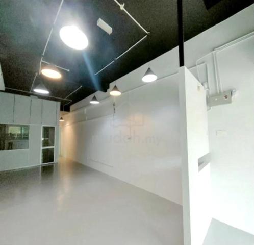 KRYSTAL SQUARE Ofc Lot /with1 room /2nd floor for rent/Direct fr Owner 1