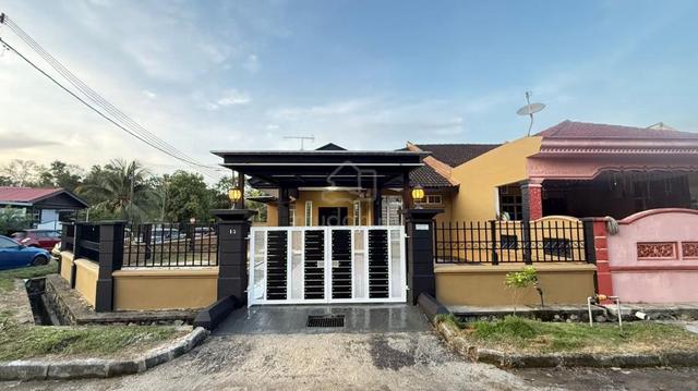 Corner Lot cantik Taman nusa damai 1