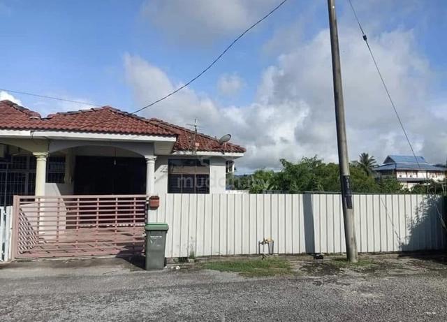Tmn Harmoni, Kangar (Unit End-Lot) 1