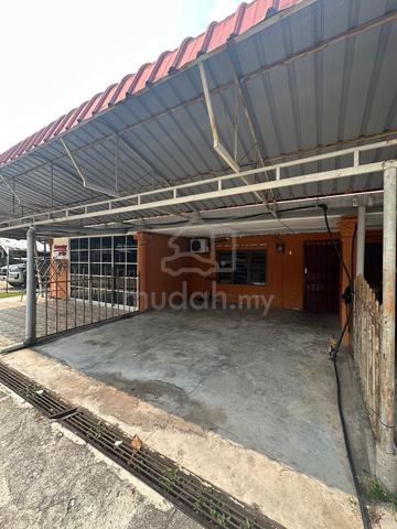 rumah sewa parit karjo 1