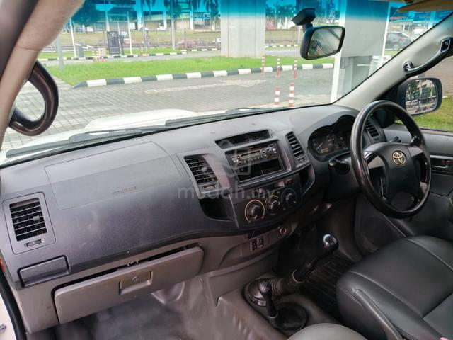 2013 Toyota Hilux 2.5 (M) Single Cab 4WD - 5