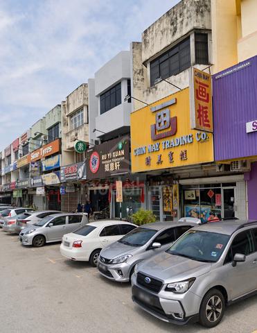 Ground Floor Shoplot Jalan Tembikai BM High Visibility 1