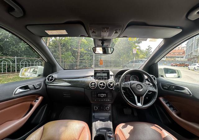 2013 Mercedes Benz B200 BlueEFCY SPRTS TOURER AMG - 5