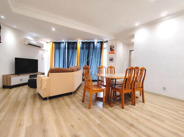 Village Grove Condominium 1