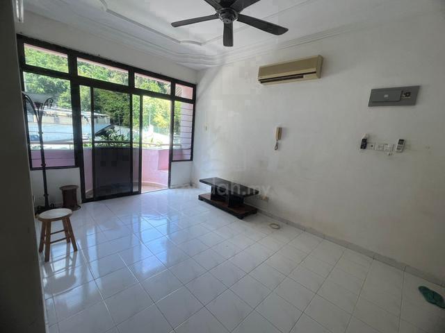 Penhill Condominium 1