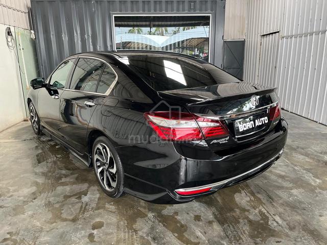 Honda ACCORD 2.0 VTI-L (A) FACELIFT One Lady Owner - 3