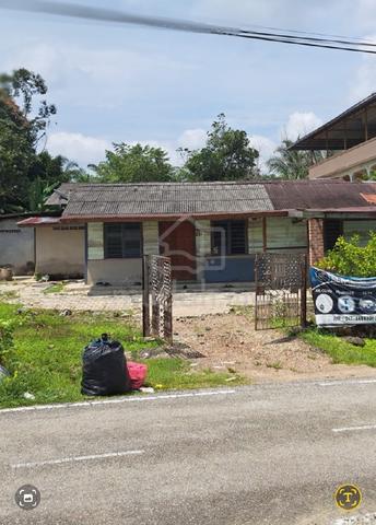  Kampung House for rental 1