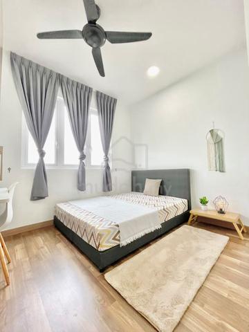 Female Master Room for rent in Sentul Point Apartment include utility 1