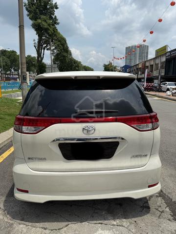 2010 Toyota Estima 2.4 7Seat leather - 2