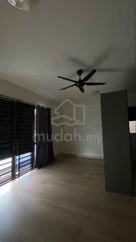 master bedroom 1