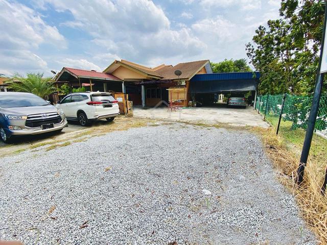 CORNER LOT TERMURAH 🔥 1-Storey Taman Amansari Sg Buloh FOR SALE! 1