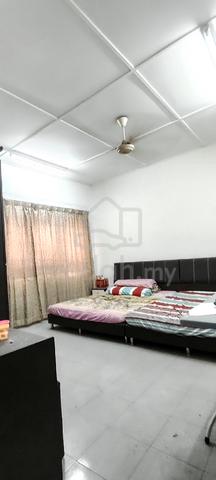 Spacious and comfortable—suitable for families to live in or as an inv 1