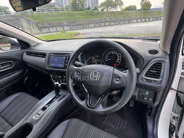 2015 Honda HR-V 1.8 V (A) LOW MILAGE FREE WARRENTY - 4