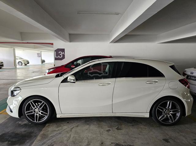 2016 MERCEDES A180 AMG TURBO Full Specs Sunroof - 3