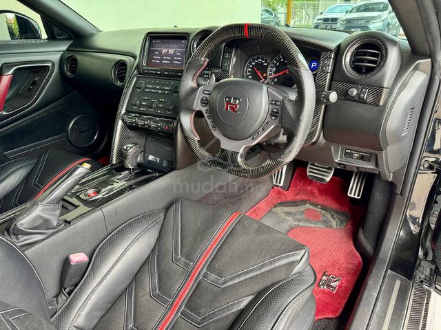 Nissan GT-R R35 3.8L V6 Twin Turbo Black Edition - 5