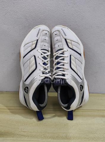 Kasut Badminton Yonex Power Cushion  8uk - photo 2 of 5