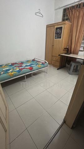 Male Room for Rent at Taman Merdeka 1