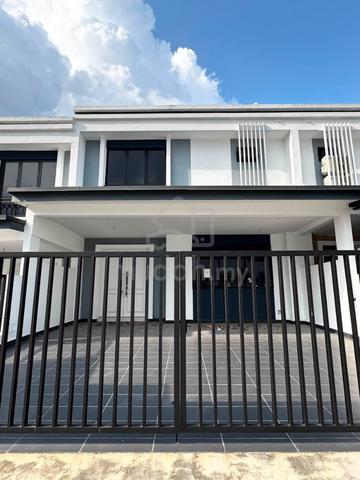 Green Pavilion Residence @ Indahpura Kulai 4bedrooms g&g brand newunit 1