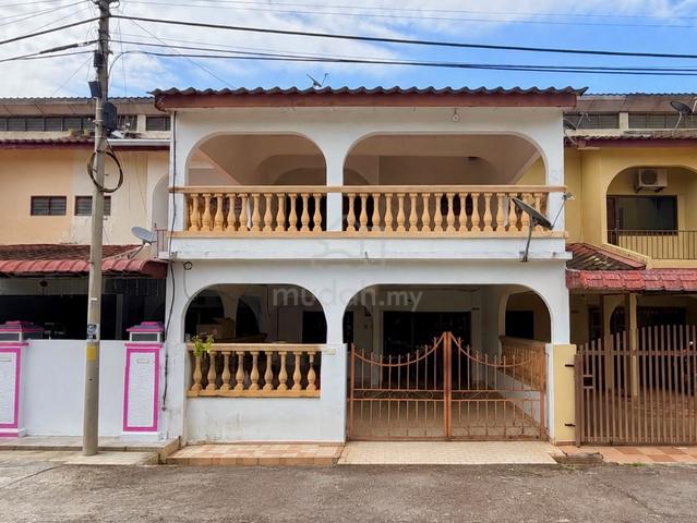 [Non bumi] Teres 2 tingkat Taman Maju Jasin Melaka untuk dijual 1