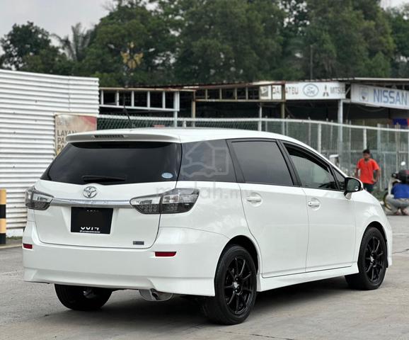 Toyota Wish 1.8 S  2018/13 - 2
