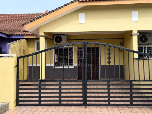 Taman Nusari Bayu 1 , Sendayan Freehold and Bumi Lot open for sale. 1