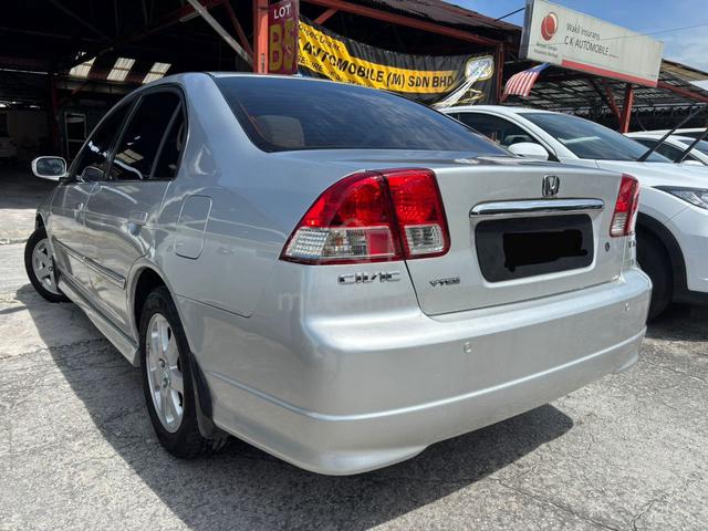2004 Honda CIVIC 1.7 VTEC (A) Careful Lady Owner - 4