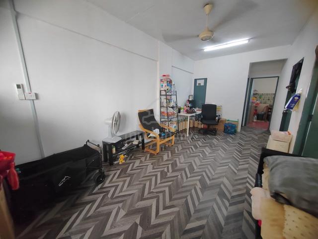 Flat Puchong Permai 1