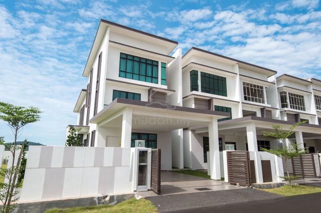 Best Price GUARDED 2.5 Sty Terrace Ozana Residence Ayer Keroh Melaka 1