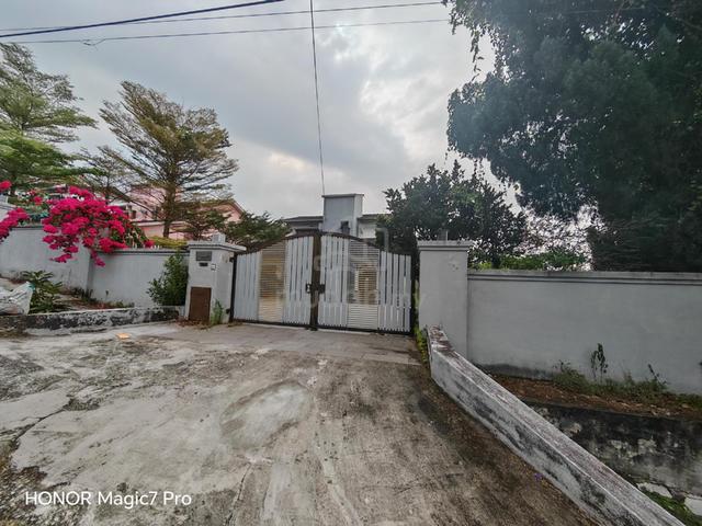 Banglo 2 Tingkat Seksyen 1 Bandar Baru Bangi Corner lot 1