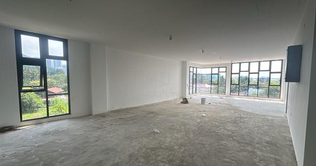 3 Storey Terrace Shop Office Mainroad Batu Maung Bayan Lepas New 1
