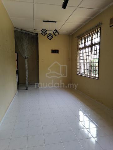 Perkampungan. Sg Isap Damai 3 banglo house 5