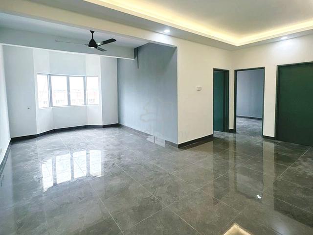 Mutiara Subang 1