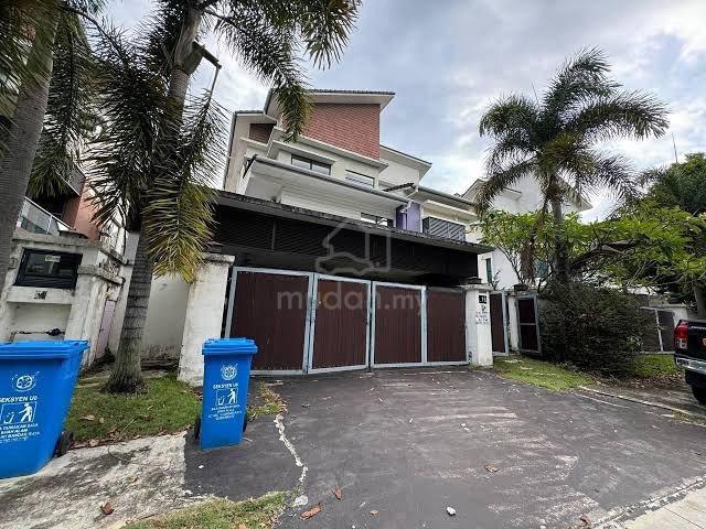 Below Market Value, Rumah Semi-D 3 Tingkat Di Shah Alam Freehold 1