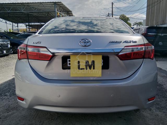 R /2015/ Toyota COROLLA ALTIS 1.8 (A) CBU 1 OWNER - 4