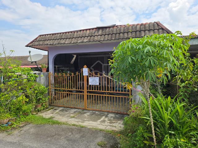 Single Storey House At RPA Chenderong, Batu Gajah, Perak. 2