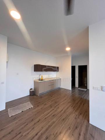 Henna Residence  @ The Quartz WM 1