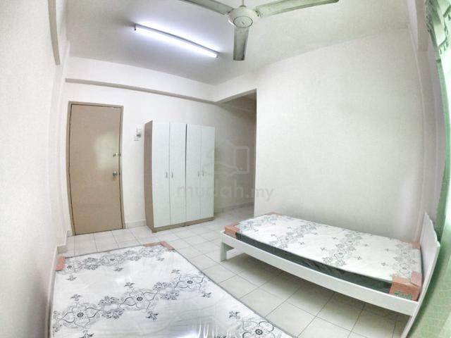 Zero Deposit Private Toilet|IncAir+Api|PangsapuriSAUJANA GOMBAK|Girl M 1