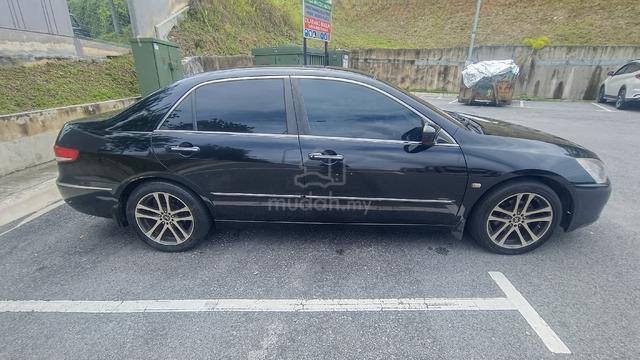 Honda ACCORD 2.0 VTI (A) 2004 - 4