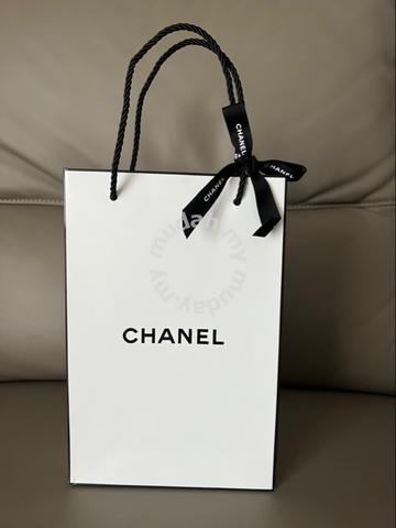 Chanel paper bag  Paper bag, Bags, Chanel black and white