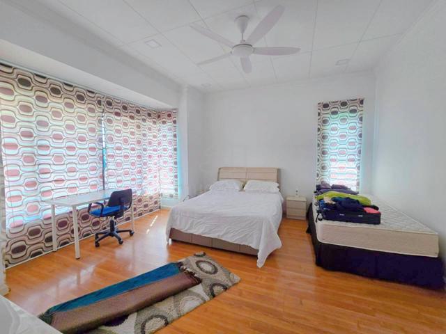 CORNER LOT RENOVATED 2 Storey Terrace Sari Ilham, Alam Sari, Bangi 5